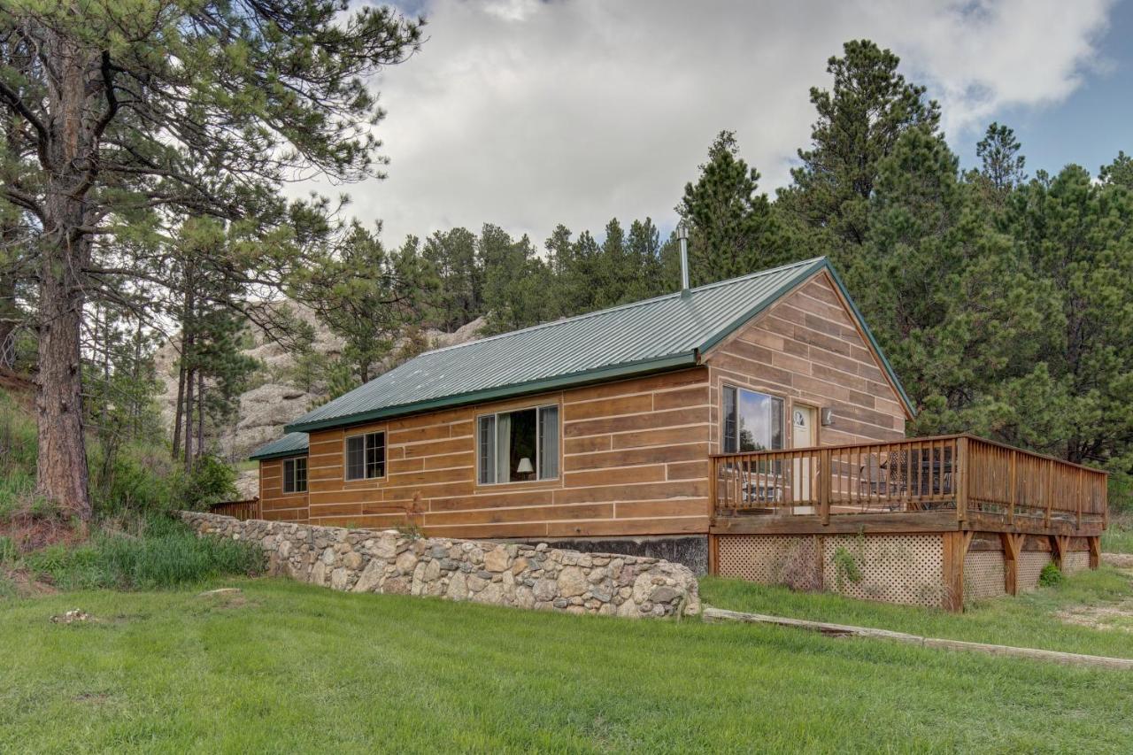 Rock Crest Lodge & Cabins Custer Exterior photo