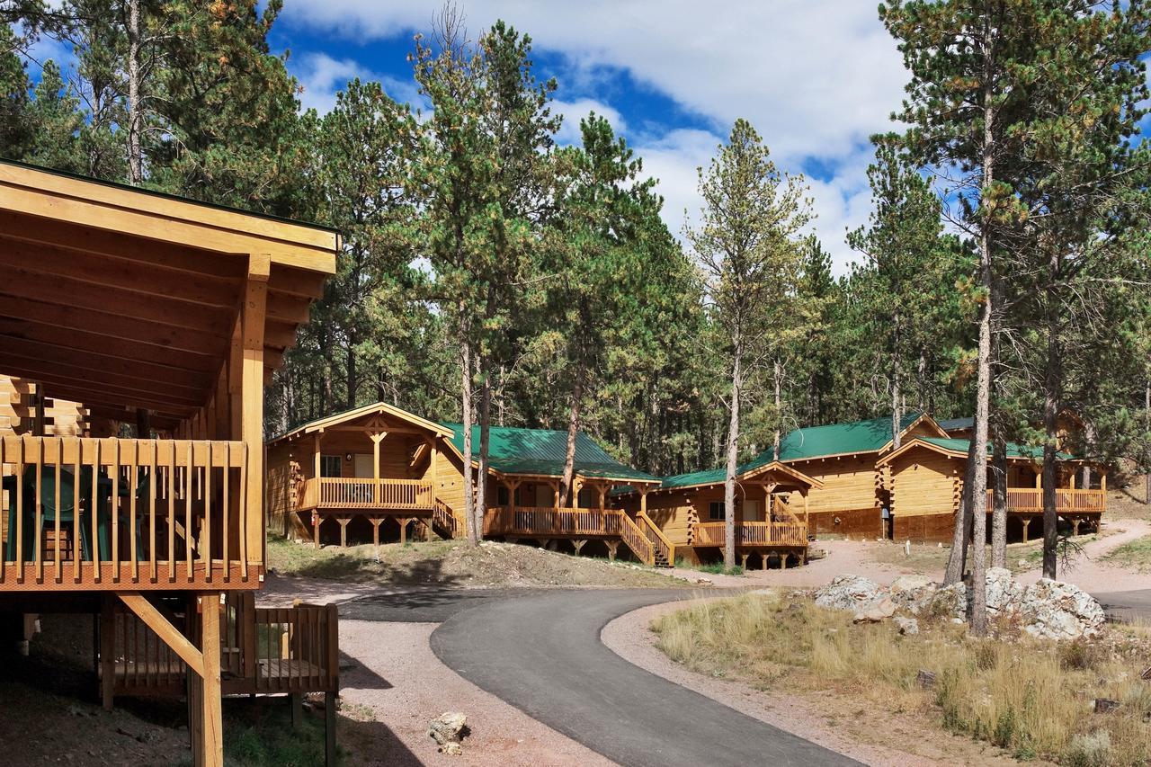 Rock Crest Lodge & Cabins Custer Exterior photo