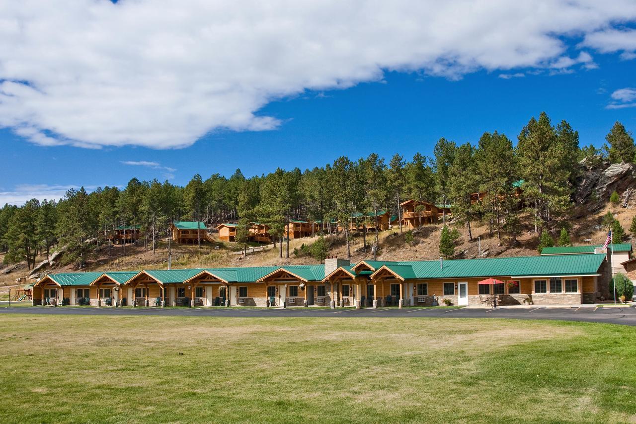 Rock Crest Lodge & Cabins Custer Exterior photo